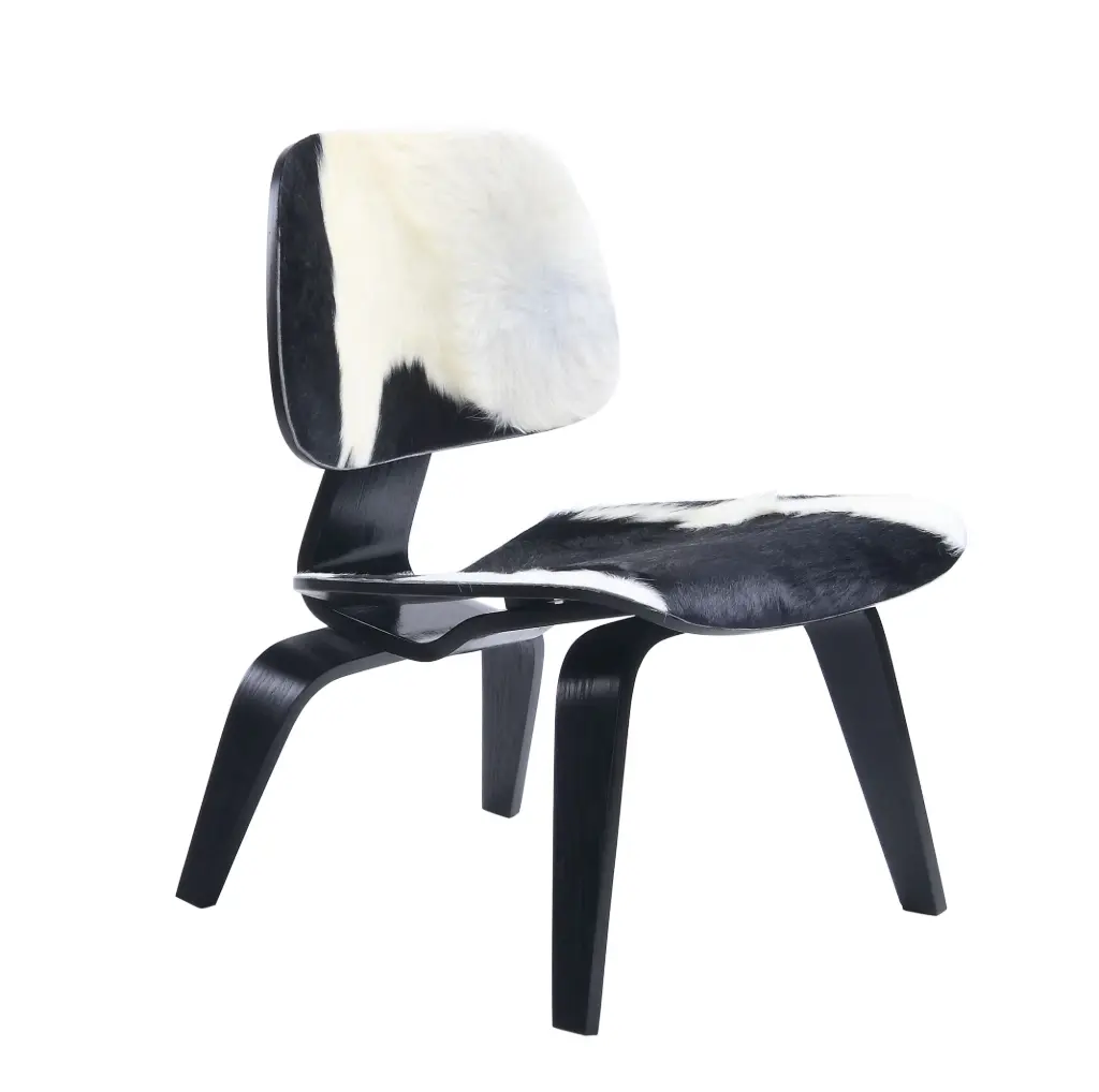 Plywood Lounge Chair mit Kuhfellpolster (Schwarz-Weiss, Schwarz)